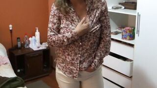 Mother agrees to performance off inside front of stepson so he masturbates and jizzes