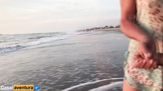 Quickie on the beach - People near