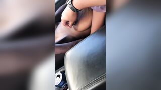 Saggy titty skank having fun with her cunt into my vehicle
