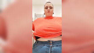 Flashing while visiting family jiggling my boobies