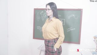 five students trash their professor Aisha Rengifo