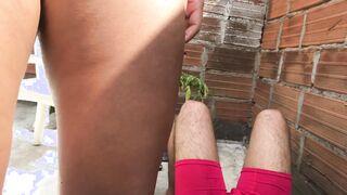 woman urinates her pecs and she's so soak she has to boned her outside