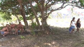 Wild Couples Meet Up Outside To Have An Sex Party