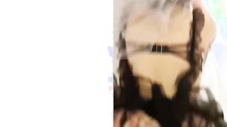 穿着婚纱摇摆着大肥屁屁