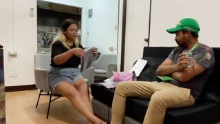 Bigla kong natripan CHUPAIN ung nag deliver ng order ko