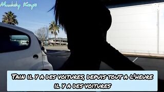 Elle se fait enculer sur un parking par un vendeur d'intersport qu'elle a branché pour un defi