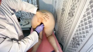 Proctologist Doctor Examined the Butt of a Stunning women / Butt In