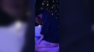 Turned On cougar loves to masturbate and cum