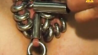 big twat with huge rings