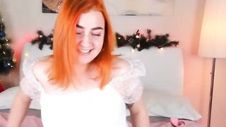 cute redhair web webcam slut can deep throat a huge sex dildo
