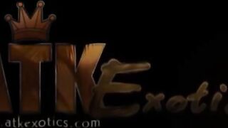 Jamie sex vibrators her shaved exotic twat