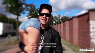 BUMS BUS - Skinny blondie Lia Louise loving backseat plowed