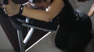 colegiala nueva en el gimnasio, es follada en cámara lenta