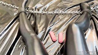 Self bdsm and mask play