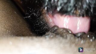 African snatch licking දිව දාල ආතල් එකක් ගන්නවා