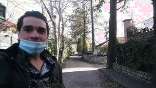 Outdoors cummed inside mouth after Hottie oral sex