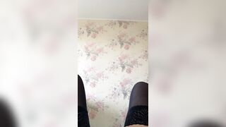 Pose my soak snatch with sex toy till I cum with squirt. Very soak orgasm on my bed.