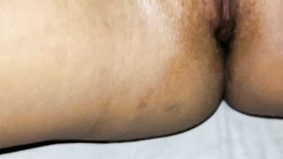 Descubro Ami prima masturbándose y termino follando con ella