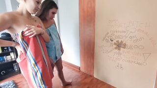 2 girls blowing my penis through a GLORYHOLE