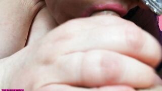 My friend offer me the best oral sex