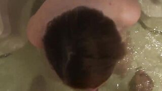 Interrupting her bath tub for an super sexy bj