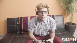 Freaky VENEZOLAN step sister fucks peruvian stepbrother GAMER