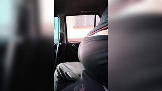 Sexo en el Auto después del gimnasio y se corre en todo mi Coño