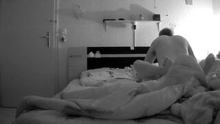 Séance de baise le soir à la maison