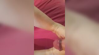 Sborrata sui piedi di Rebecca