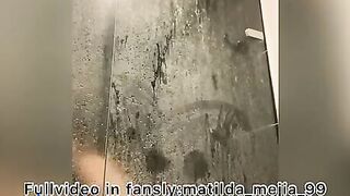 Masturbating while bathing my full uncensored videos on my f@nsly:matilda_mejia_99