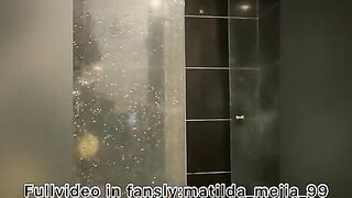 Masturbating while bathing my full uncensored videos on my f@nsly:matilda_mejia_99