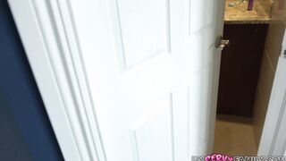 Big Tit Step-Milf Ariella Ferrera Swallows Evidence of Bad Deeds