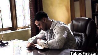 Sexaholic 18 seduces her counselor