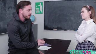 River Fox Inside Super Score For A Super Sexy 19 Year Old Whore
