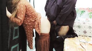 Pakistani Milf Concealed Sex With Neighbour,s Uncle With Clear Hindi