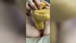 Pounding my vagina with a vibrator and squirting
