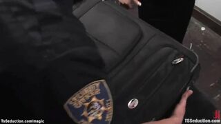 Airport security guy fucked by tranny