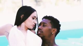 Big Boobed 18 yo hoe fucks anal sex with big black cock bodyguard into the mansion