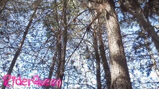 BBW making off into forest three