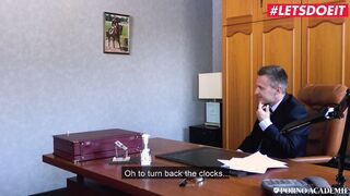 PORNO ACADEMIE - cougar Professor Georgie Lyall Fucks Her Favorite School Girl - LETSDOEIT