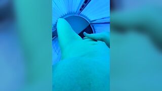 Beauty Cougar Fingered inside Solarium