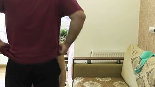 Blow job. Oral Sex lesson. Hot MILF cougar Frina blows tiny