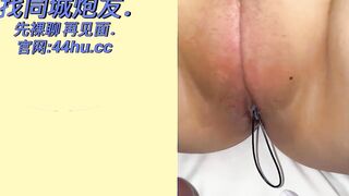 jk女制服白丝裤袜酒店乳夹冰吊自慰高潮低语呻吟