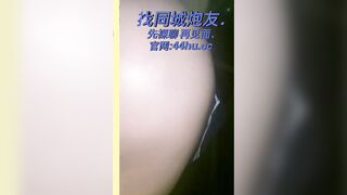 jk女制服白丝裤袜酒店乳夹冰吊自慰高潮低语呻吟