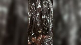 La mia ragazza italiana mi fa un pompino con leccata di palle inside hotel