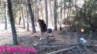 Bbw making off scene into forest