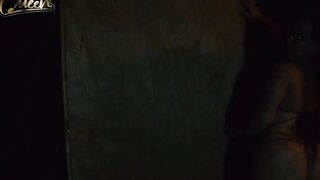 Amateur anal sex inside the swinger
