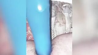 MY girlfriend PLAYIN WIT HER SNATCH & HER DILDOS!!!