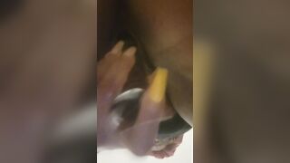 Squirty lil vagina