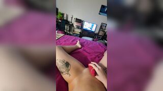 CUTIE GROANING CHICK SQUIRT ORGASME